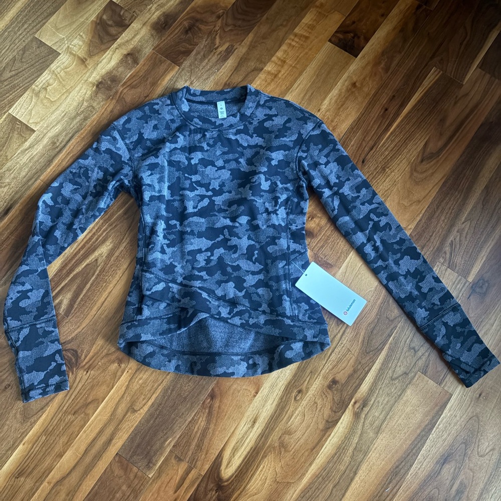 Lululemon Close to Crossing LS Rulu, super soft camo long sleeve top, NEW